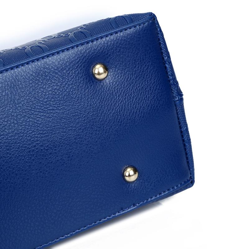 Summer Women's Handbags: New Four-Piece Mother-Child Set with Bear Shoulder & Messenger Bag