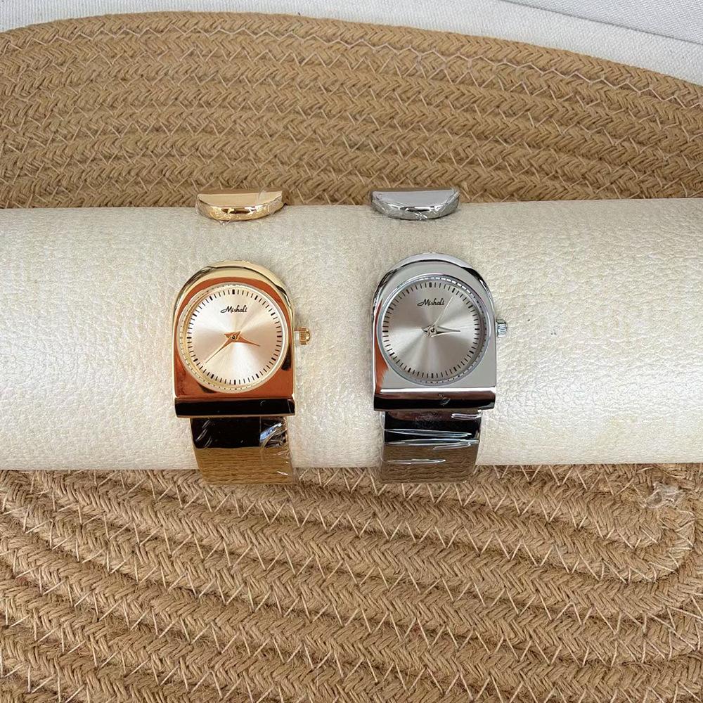 Watch Women'S Light Luxury Bracelet Women'S Watch Small Scale Steel Belt Watch Fashion Exquisite Niche High-End Temperament
