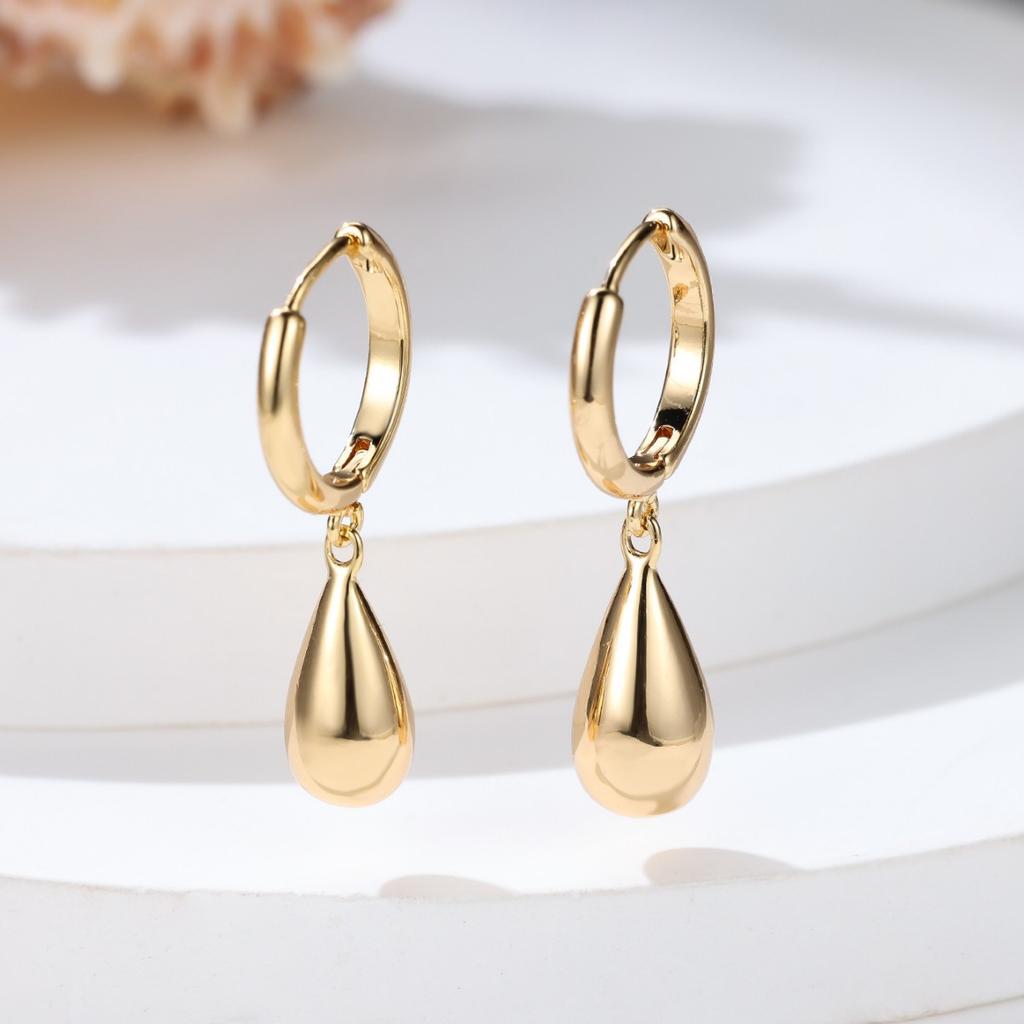 Original Niche Design Cool and Aloof Style Round Water Droplet Smooth Ear Buckle Earrings Simple and Personalized