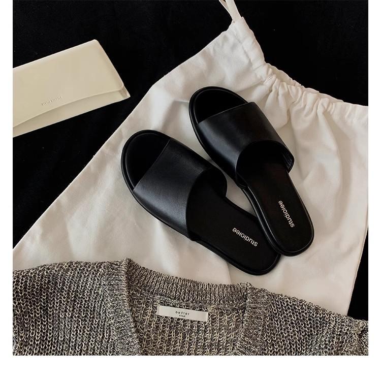 Grape Mother Same Style~ Comfortable Sheepskin Versatile Flat Bottom Row Style One Word Slippers Women's Wear 2025 Summer New