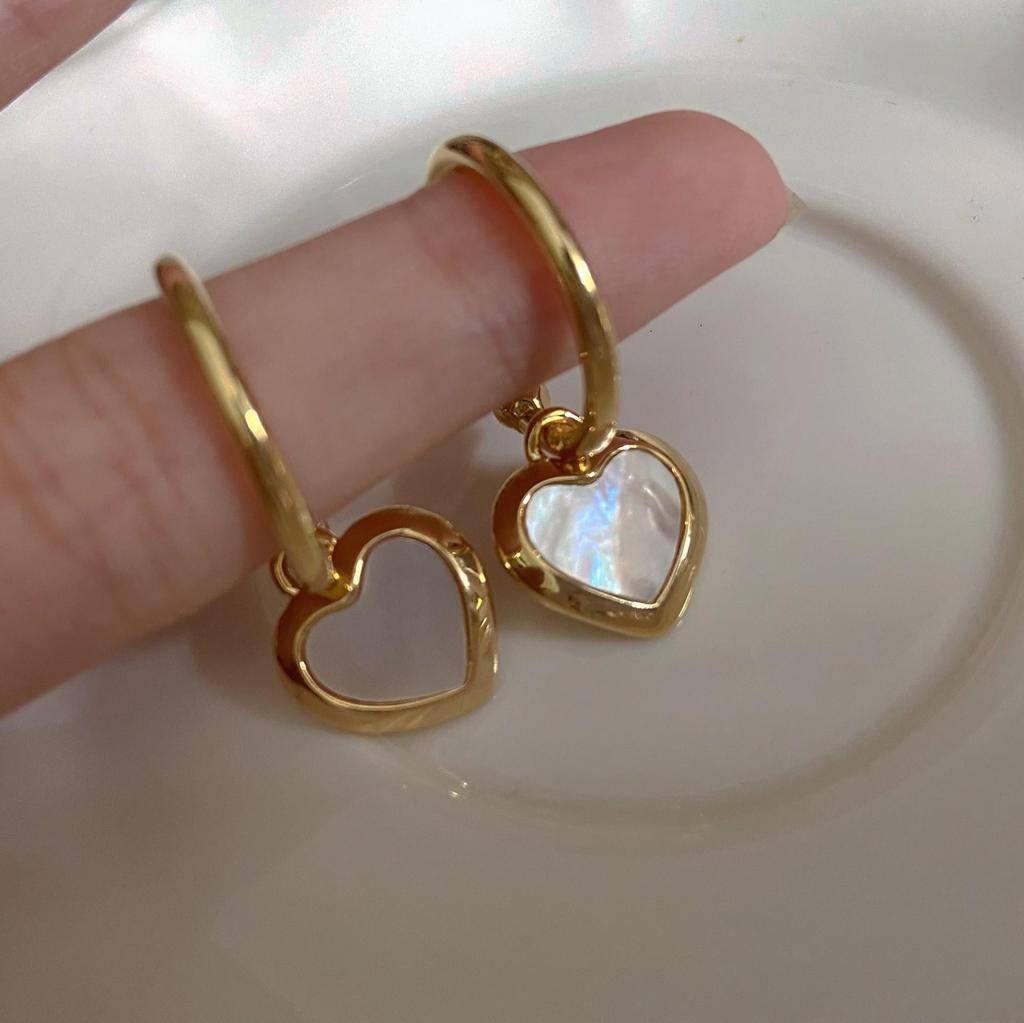 Women's Luxury Textured Metal Hoop Earrings - Versatile Niche Design