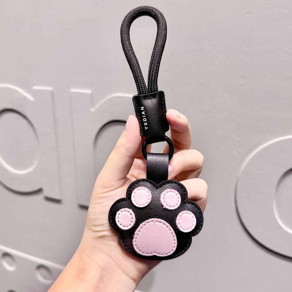 Modern Cat Leather Paw Keychain Elegant Bone Style Keyring Great For Birthdays And Celebrations