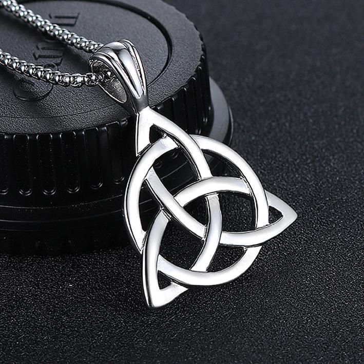 Stylish Simple Alloy Triangle In One Retro Unisex Domineering Necklace