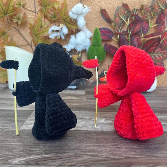 Crocheted Grim Reaper Handmade Reaper Doll Witchy Ghost Crochet Doll Bag Charm Tabletop Decoration Gift for Halloween Lovers