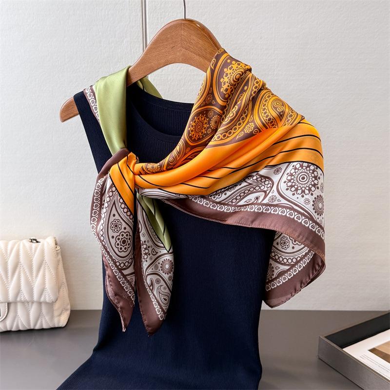 

Европейский и американский платок из атласа с имитацией шелка, с принтом «Кешью», большая квадратная шаль, шелковый платок, шаль, головной платок, шарф для защиты шеи 90*90cm