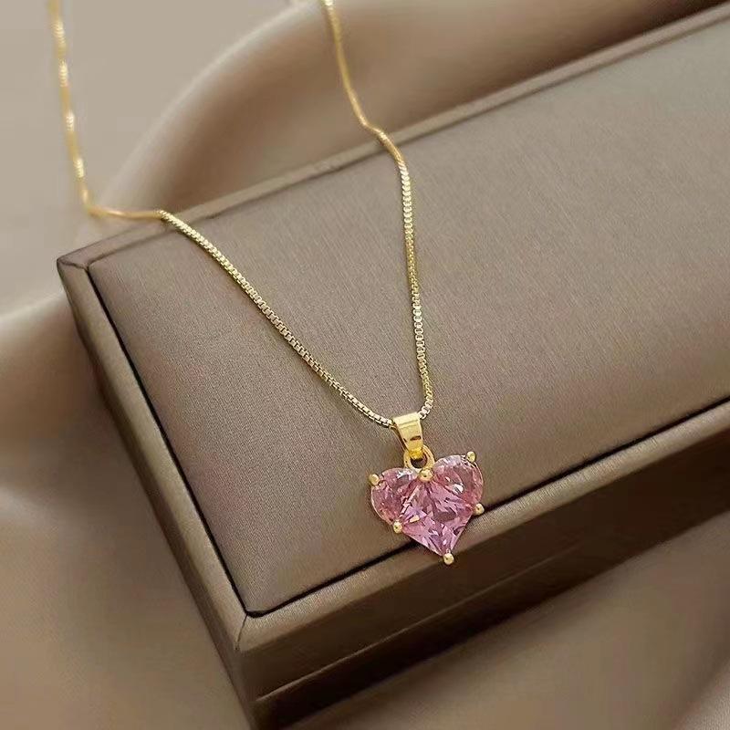 Fashion Temperament Love Heart Pink Zircon Necklace Female Simple Clavicle Chain Luxury French Romantic