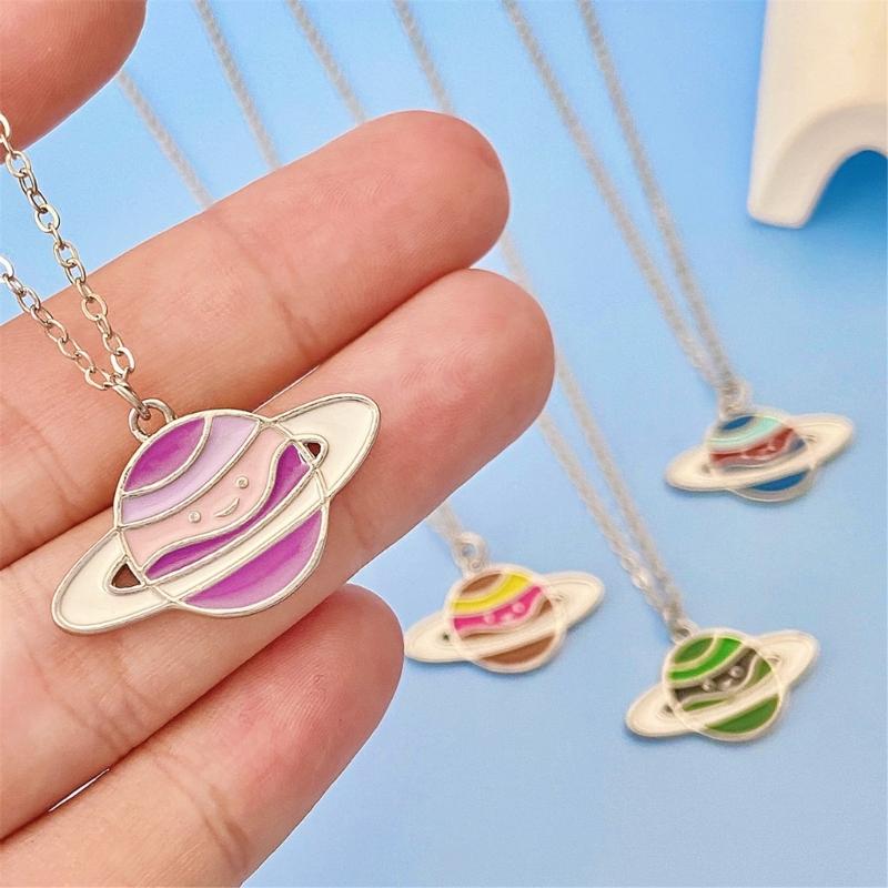 Hip Hop Style Collarbone Chain Planet Pendant Necklace Fashionable and Trendy Neckchain Jewelry Neck Chain Accessories