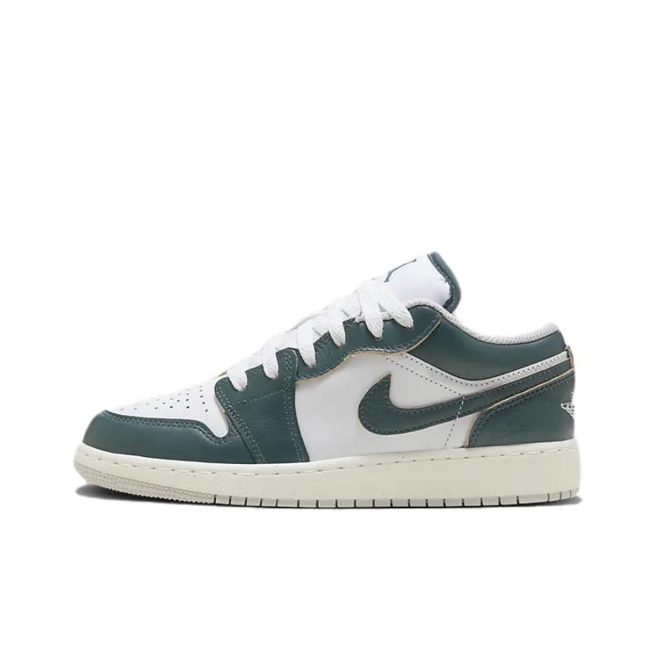 

Jordan Air Jordan 1 Low SE FQ8041-300 Children s shoes EU 36.5