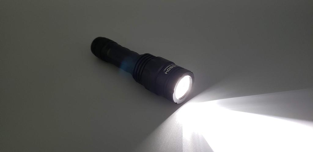 Lanterna Tática LED Serpent LS504 (não incluso)