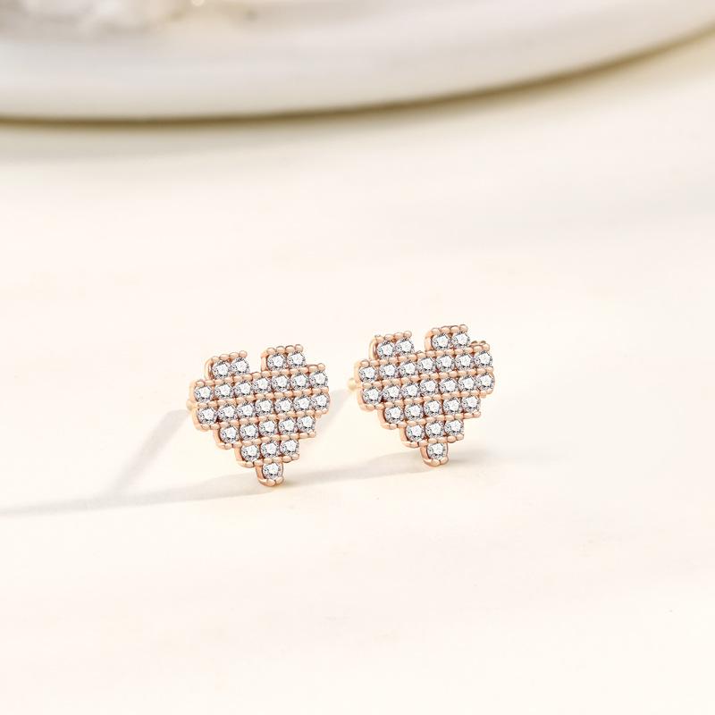 

Серьги-гвоздики Love с бриллиантами, женская корейская версия, симпатичные, маленькие, изысканные, ювелирные изделия для ушей Love