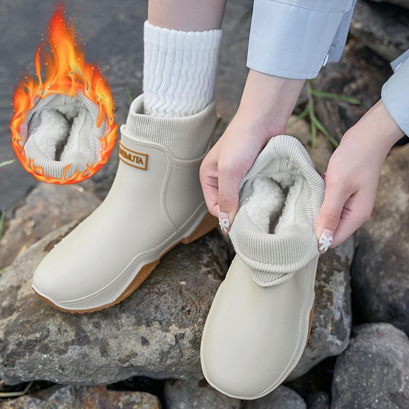 Winter Windproof Cotton Rain Boots Women Warm Light Ankle Rainboots Fashion Black Slip On Rain Shoes Men Waterproof Work Boot