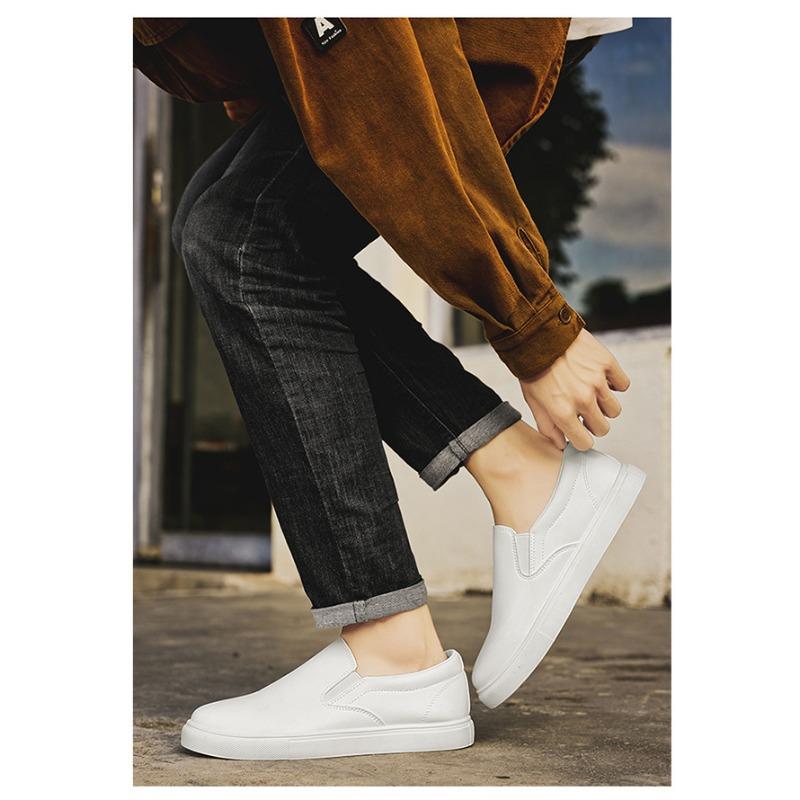 Men Plus Size Summer Breathable Casual Flat Leather Skate Sneakers