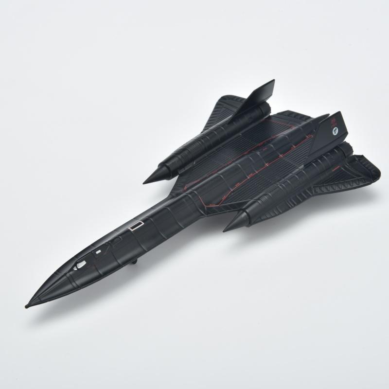SR71 1/200 Scale Metal Model airplane (including base) Scale model Home placement, collection and decoration Creative gift