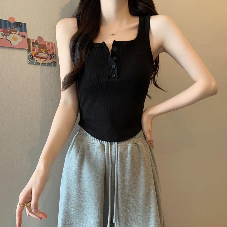 

Versatile Button-up Backless Top with An Asymmetrical Curved Hem Suitable for Layering As A Base Layer or As A Bandeau Top One size fits all чёрный