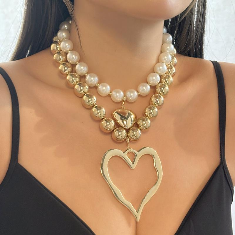 Nuova Collana con Ciondolo a Cuore: Choker Lussuoso e Trendy per Anniversari e Appuntamenti