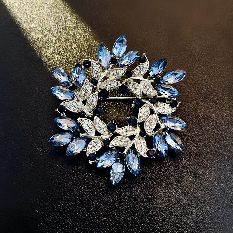 High-End Light Luxury Flower Brooch Female Heavy Industry Design Sense Animal Brooch Diamond Corsage Coat Clothing Accessories
