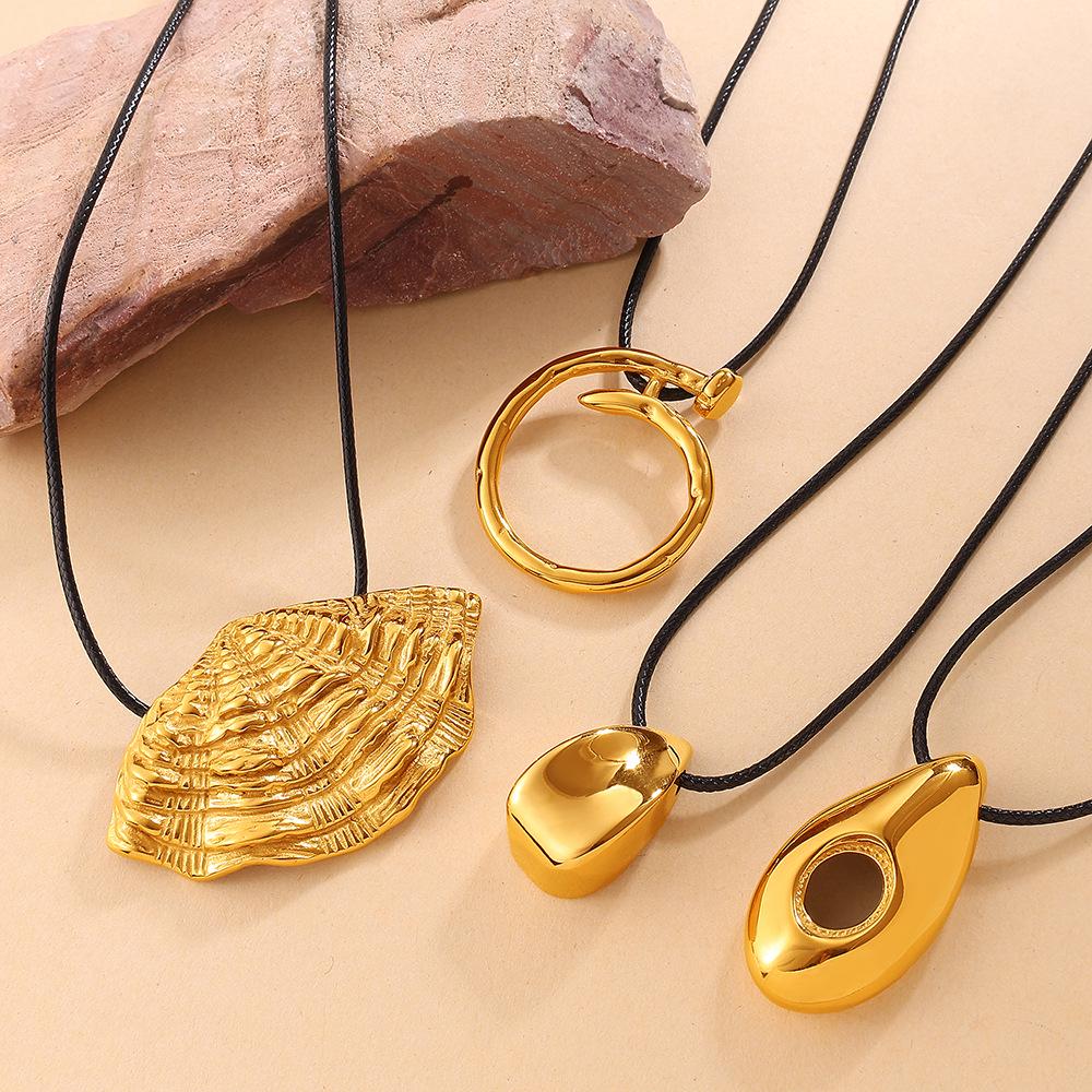 2025 Winter Fashion 18K Gold Stainless Steel Geometric Stackable Sweater Chain with Colorfast Black Rope for Women