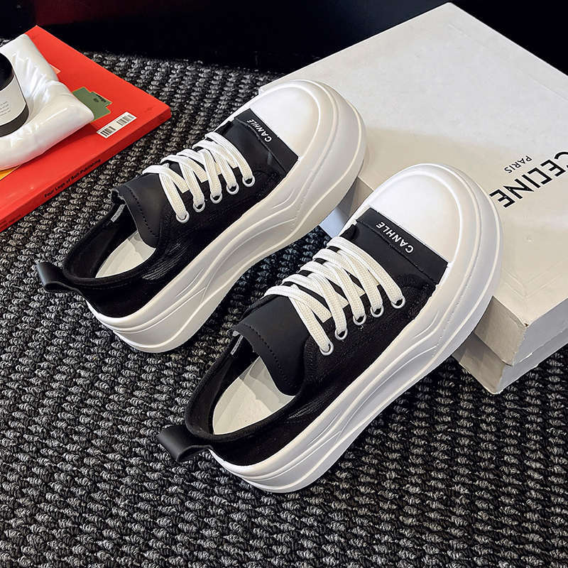 Little white shoes women's summer thin 2025 new lightweight breathable mesh muffin shoes small thick-soled heightening board shoes