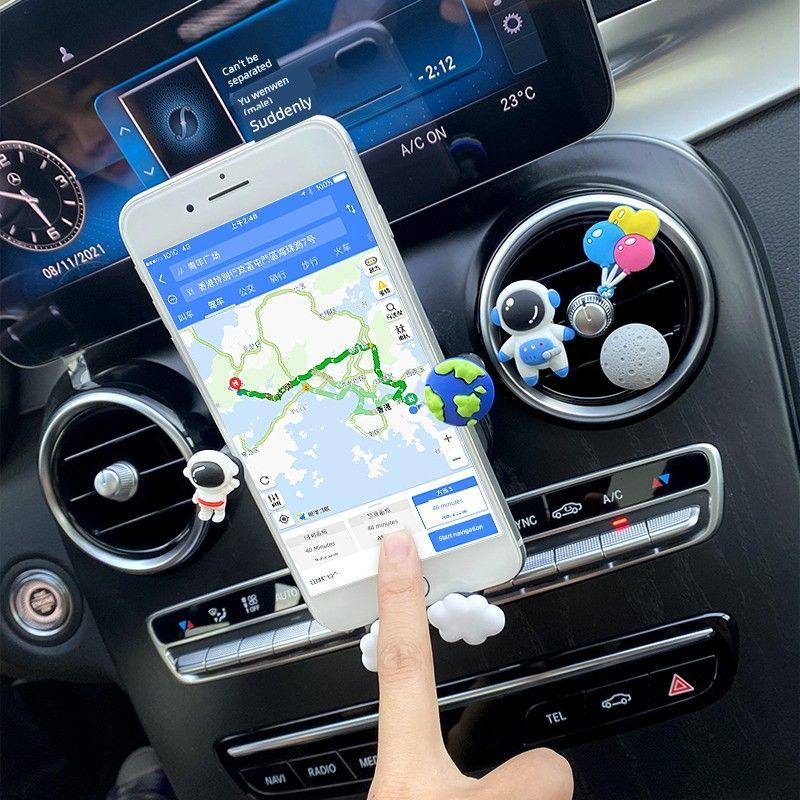 Car Mobile Phone Holder 2021 New Model Cute Cartoon Air Vent Creative Car Navigation Support Stand for Women