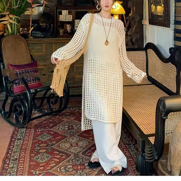 

French temperament hollow medium and long top long sleeves stacked outer blouse vacation skirt grid crew neck knitted sweater Average size 54-63 бежевий