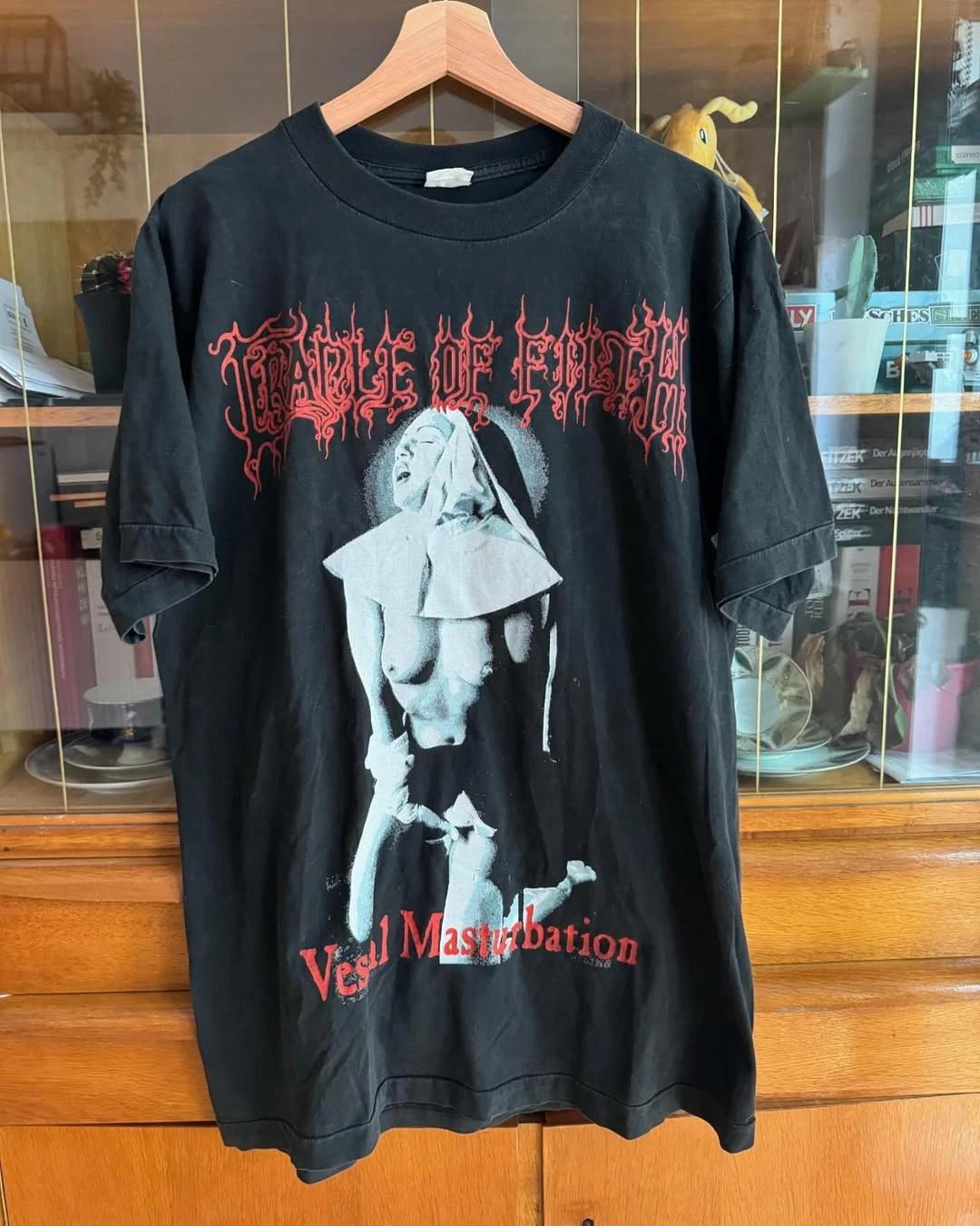 

Vintage Cradle Of Filth Vestal Masturbati0n T-T-Shirt Tee Reprint S