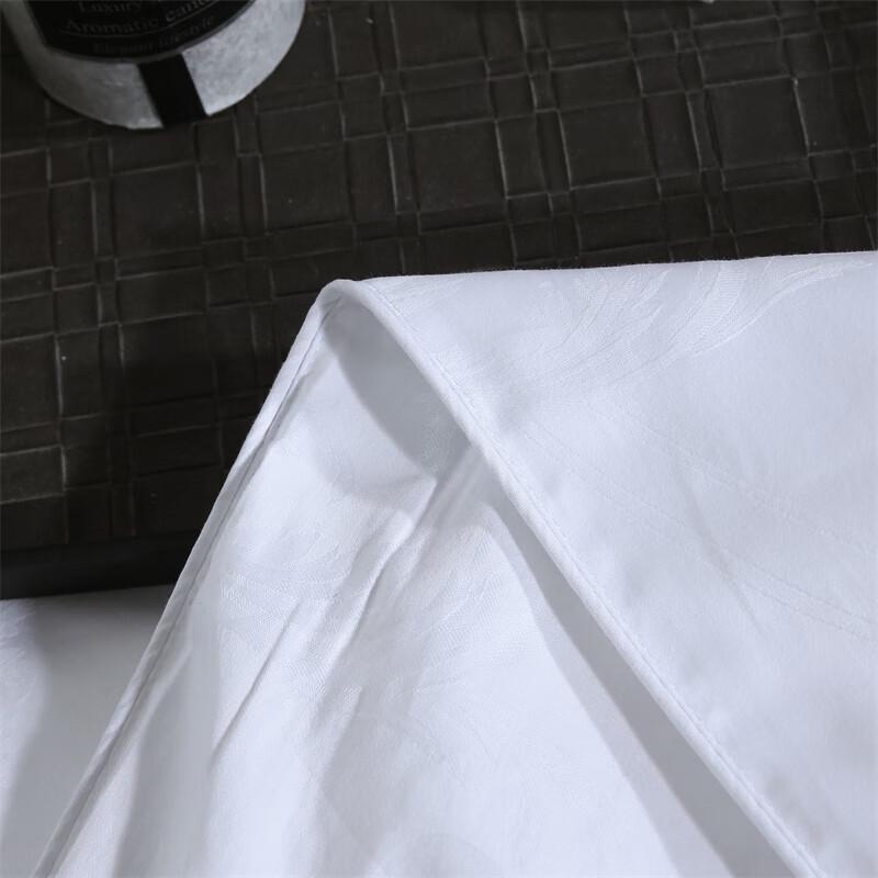 Southlife Ganzbaum Jacquard Tussah-Seide Tagesdecke