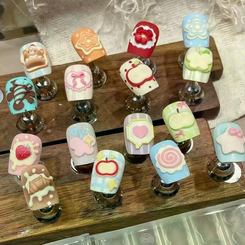 1pcs Butterfly Photo Frame 3D Acrylic Mold Wing Nail Art Decorations Silicone Decorated Heart Star Nail Art Templates Nails Mold