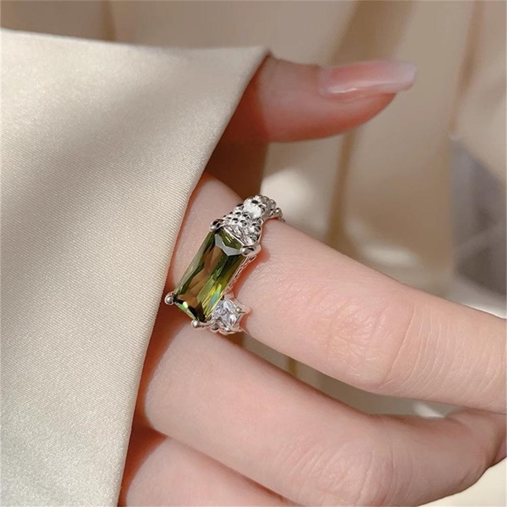 Grandmother Green Silver Ring Personality Zircon Super Flash Open Ring Index Finger Ring