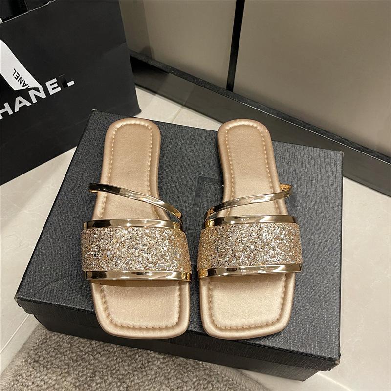 

Fashion flat-bottomed cool slippers women s summer new open-toed comfortable casual versatile one-word drag 35 золотой
