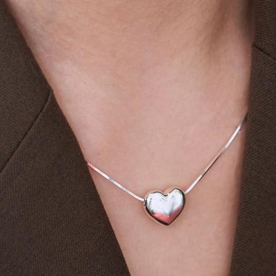 POSTLUDE [SILVER] SN CHAIN V HEART PENDANT Necklace (2 COLORS)
