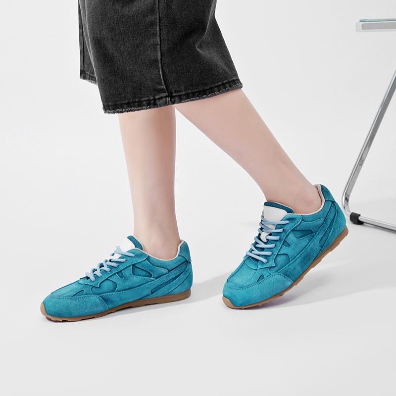 Women Sneakers Shoes  Genuine Leather Flat Women Moral Training Shoes Large Size Retro Casual Female Shoes