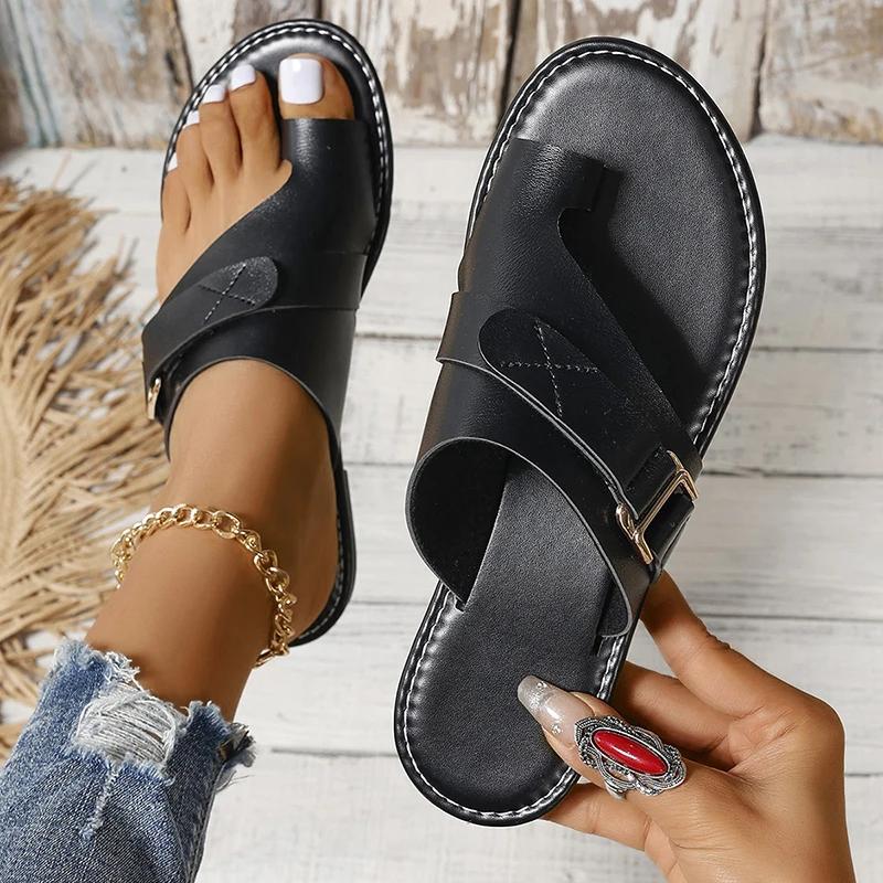 Sandales pour femmes Extérieur Décontracté Plage Chaussures pour femmes Été Nouvelles Ballerines Tongs Sandales Marche Clip Orteil Boucle Romaine Diapositives pour dames