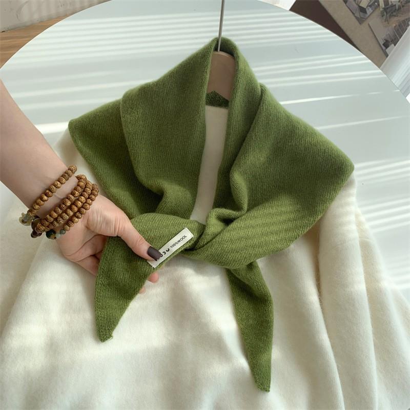 100% Wool Knitted Triangle Scarf Women Winter Warm Wrap Shawl Lightweight Stylish Neckwear