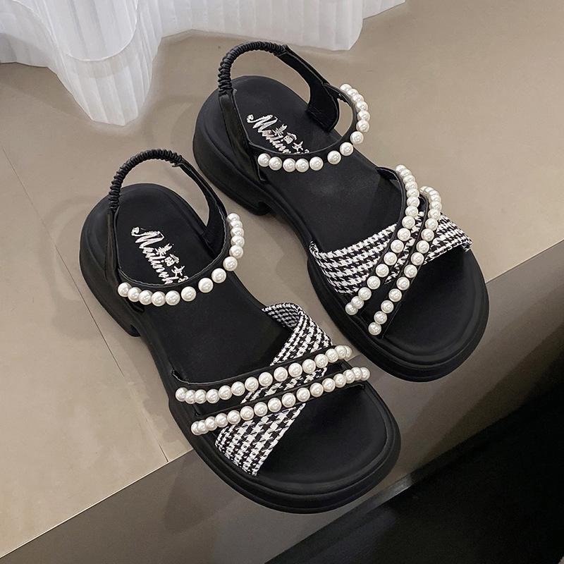 Xiaoxiangfeng pearl sandals women's summer new niche dissolving thick-soled wide fat feet sports beach Roman shoes