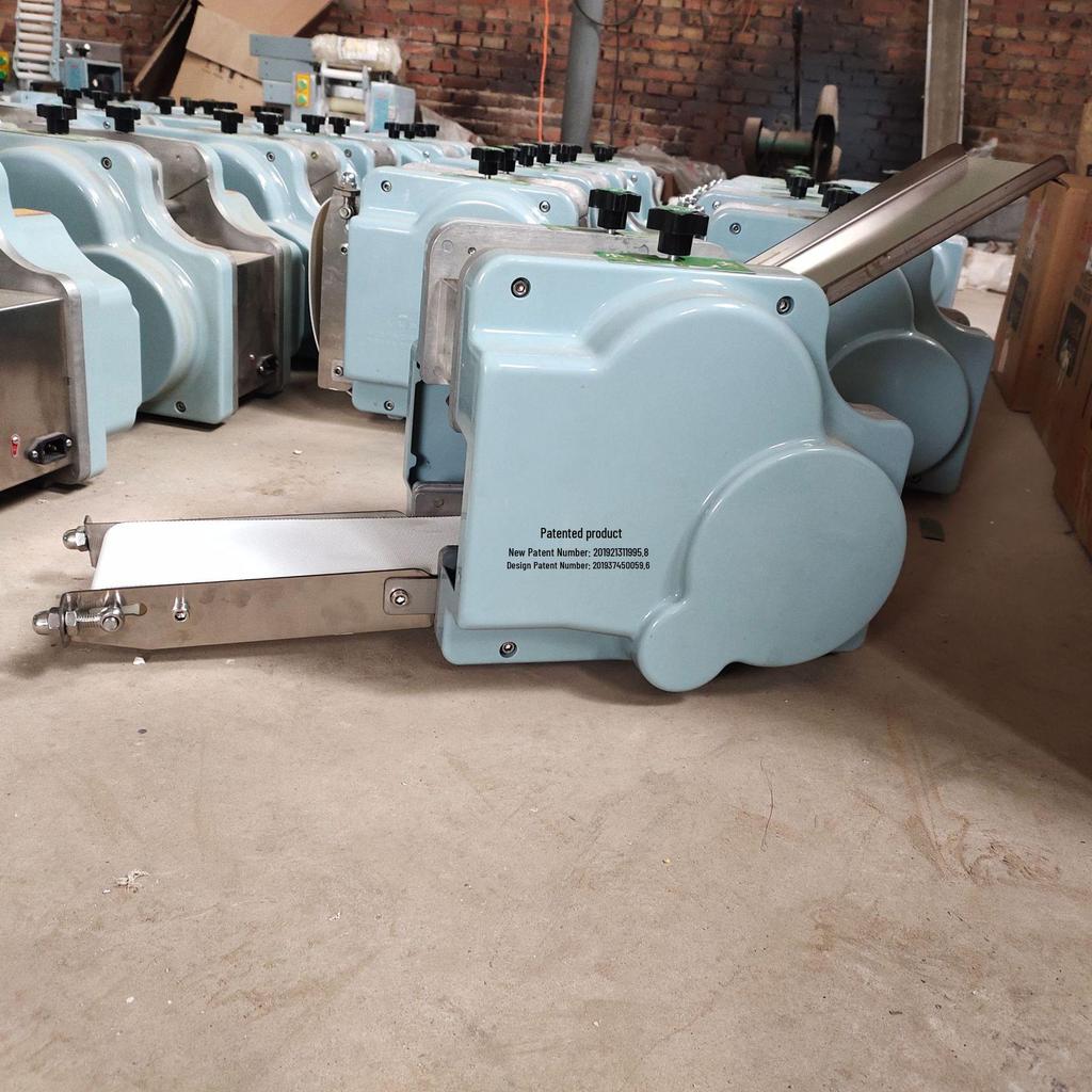 Multifunctional Electric Dumpling & Wonton Wrapper Machine - Household Imitation Hand-made Dough Roller