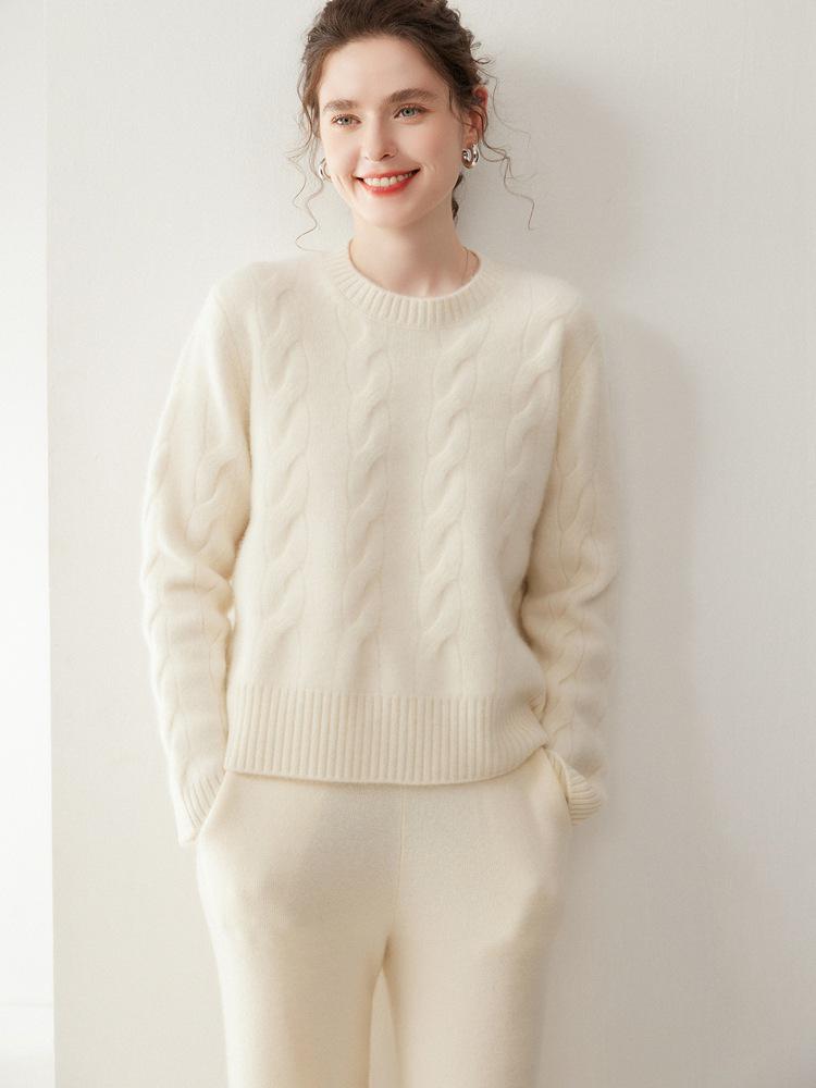 Women's Three-Ply Cashmere Cable Knit Drop Shoulder Sweater: Autumn/Winter Casual Loose Pullover