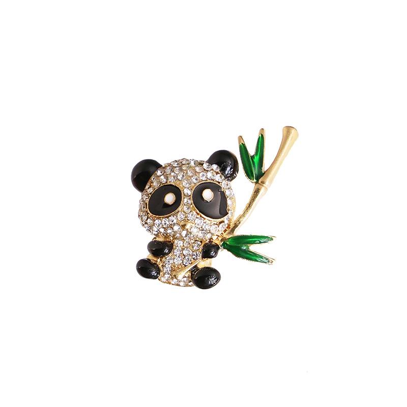 Cute Panda Bamboo Brooch Versatile Diamond-encrusted Animal Bamboo Brooch Jacket Anti-light Pin Accessories