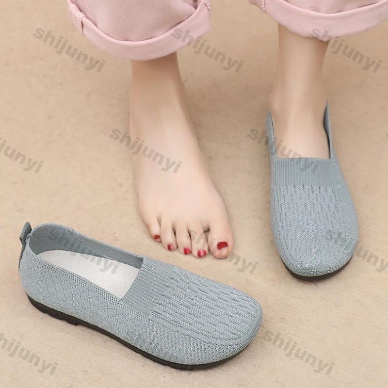 Fashion Large Size Women's Shoes Summer New Mesh Breathable Lightweight Comfortable Outdoor Casual Shoes Fashion Slip on Soft Sole Flats