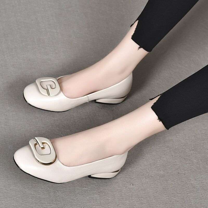 

Туфли Doudou с круглым носком женские лето 2025 новые на мягкой подошве с неглубоким вырезом на низком каблуке одинарные туфли из мягкой кожи на плоской подошве четырехсезонные туфли 38