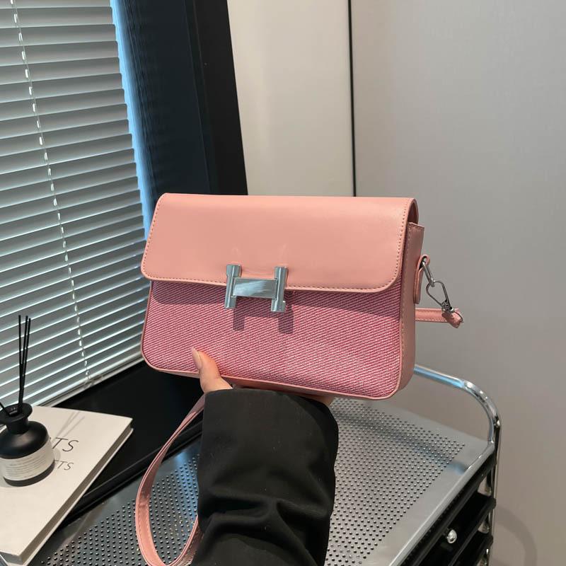 Beautiful Personality Fashion Spring New Retro Armpit Bag Small Square Bag Commuter Shoulder Messenger Bag Women