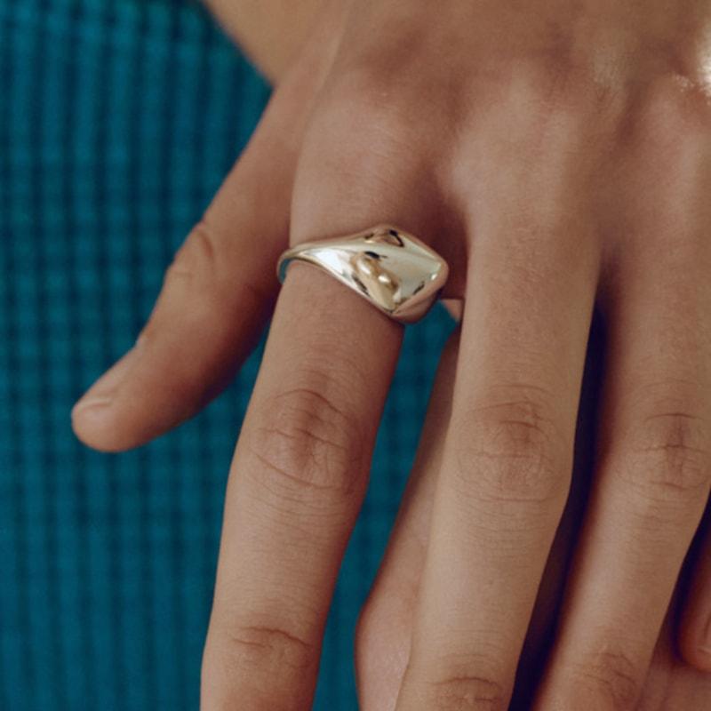 YUSOWA DUNE BOLD RING (WHITE GOLD)