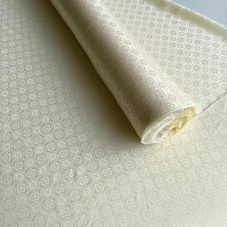 100x114cm Four-Leaf Diamond Jacquard Silk Sambu Satin for New Chinese-Style Qipao, Hanfu, and Traditional Garments