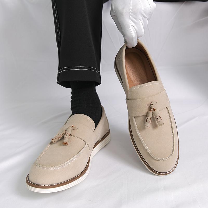 Brand Men's Breathable and Non Slip Casual Leather Shoes for Spring New Men's Suede Comfortable Tassel Pointed Loafers