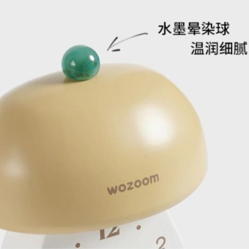 Cute Mushroom Retro Silent Desk Clock There Many Species Small Ones Table Clock Bedroom Bedside Dormitory Home Decor Die Uhr