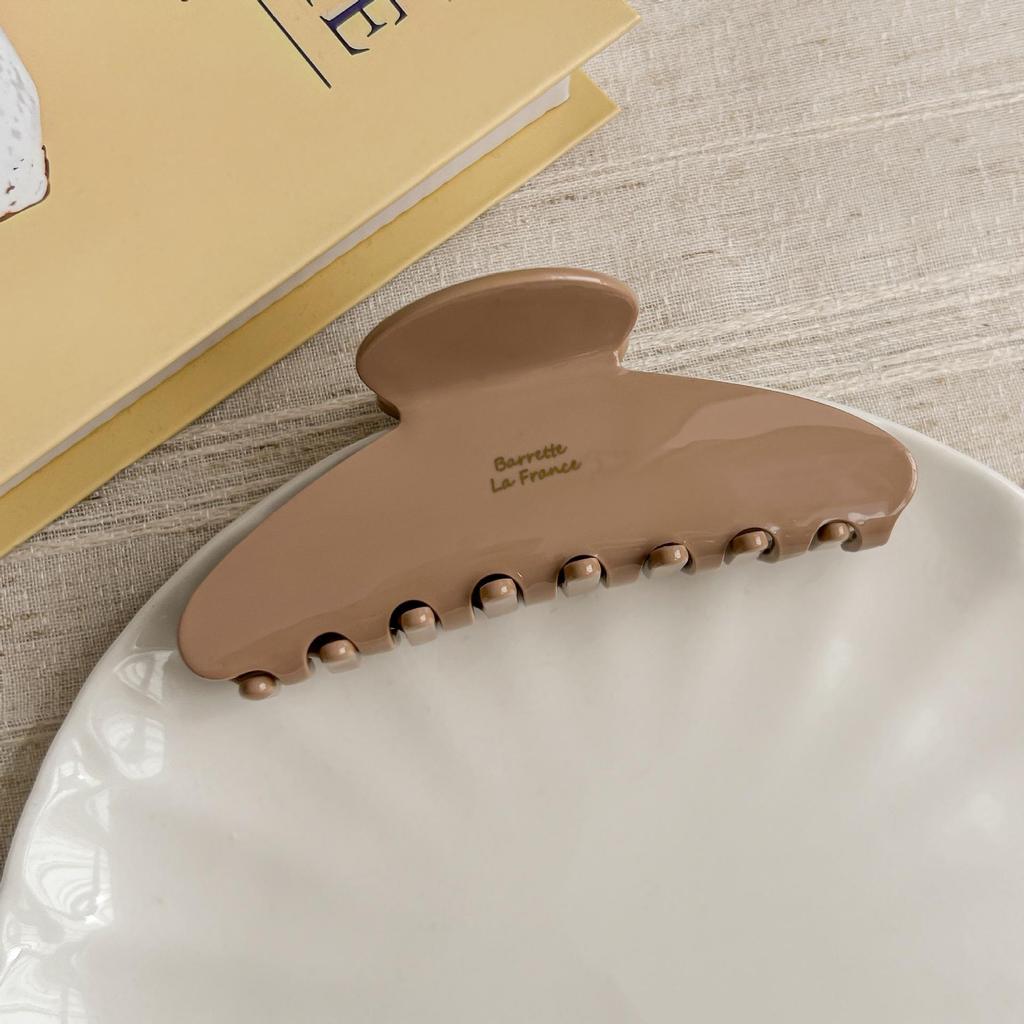 Gold Label Morandi Haarspange: Einfache High-End-Acetat-Klammer für stilvolle Hochsteckfrisuren.