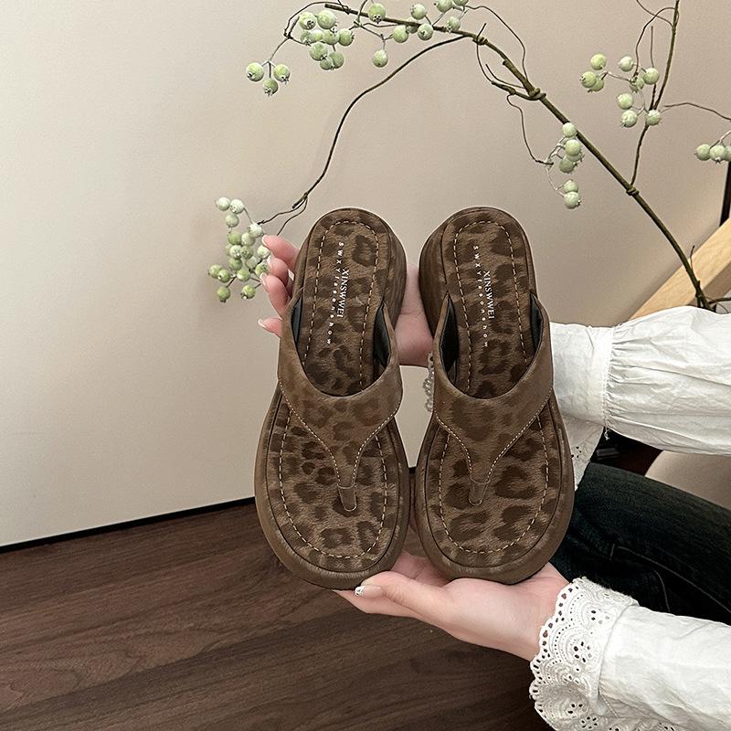 Fashion 2025 Summer Platform Wedges Woman Clip Toe Slippers Fashion Thick Bottom High Heels Party Slides Shoes