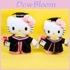 Urocza Maskotka na Ukończenie z Czapką Hello Kitty Niezwykle Miękki Krótki Plusz 25 cm Uroczy Motyw Sanrio