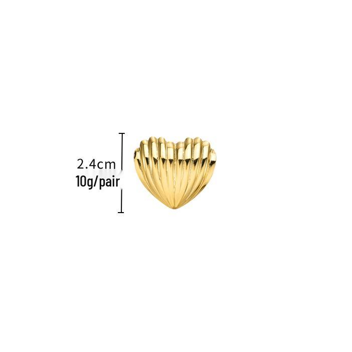 European/American 18K Gold-Plated Stainless Steel Heart Stud Earrings - Fashionable and Versatile Jewelry