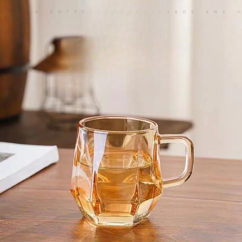 2026 Nuovo Set di Bicchieri in Vetro con Manico Esagonale Vetro Borosilicato Alto Bicchieri per Latte Caffè Tè Acqua per Casa Hotel Ristorante