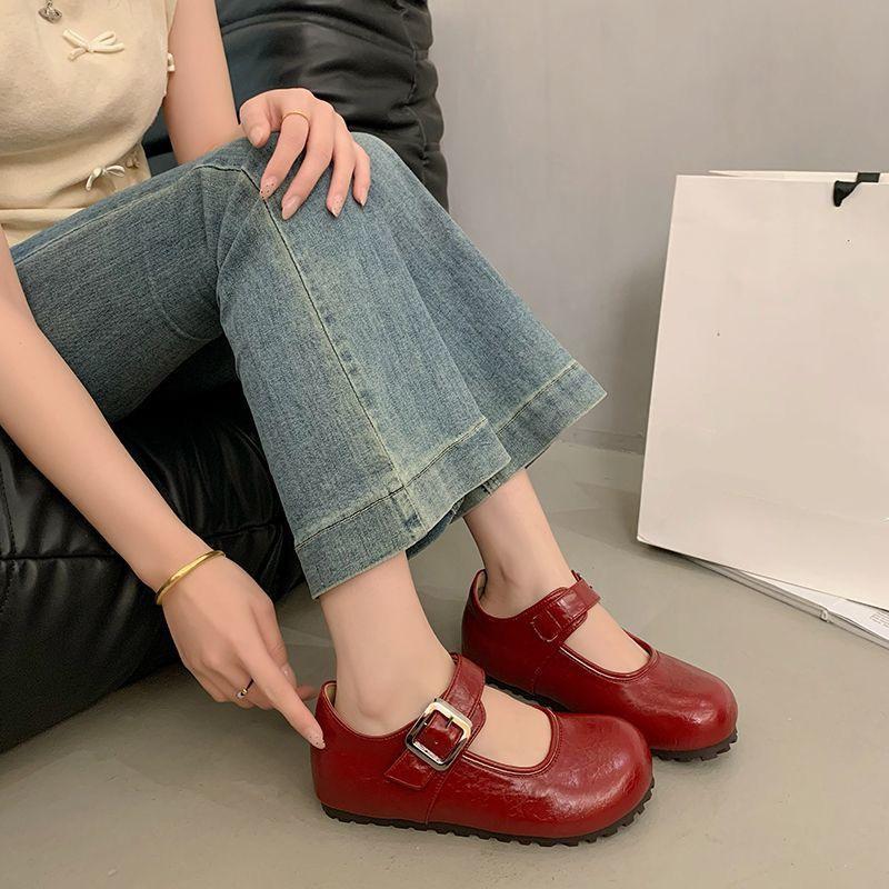 Retro okrągły nosek urocze Mary Jane buty na płaskiej podeszwie jesień nowe francuski płaski brytyjski styl małe skórzane buty